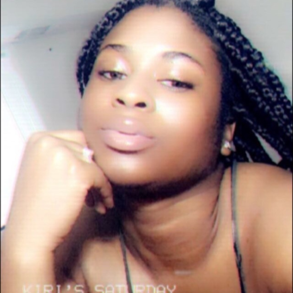 Meet your Posher, Kiri